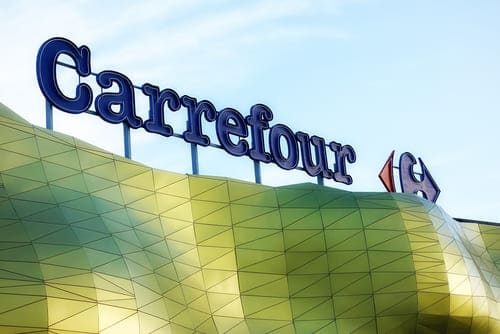 Carrefour, à la croisée des chemins rachat Auchan